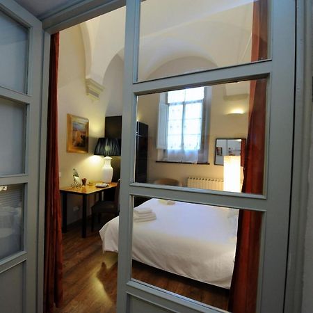 Acacia Firenze Apartments Artemisia-Angelica ภายนอก รูปภาพ