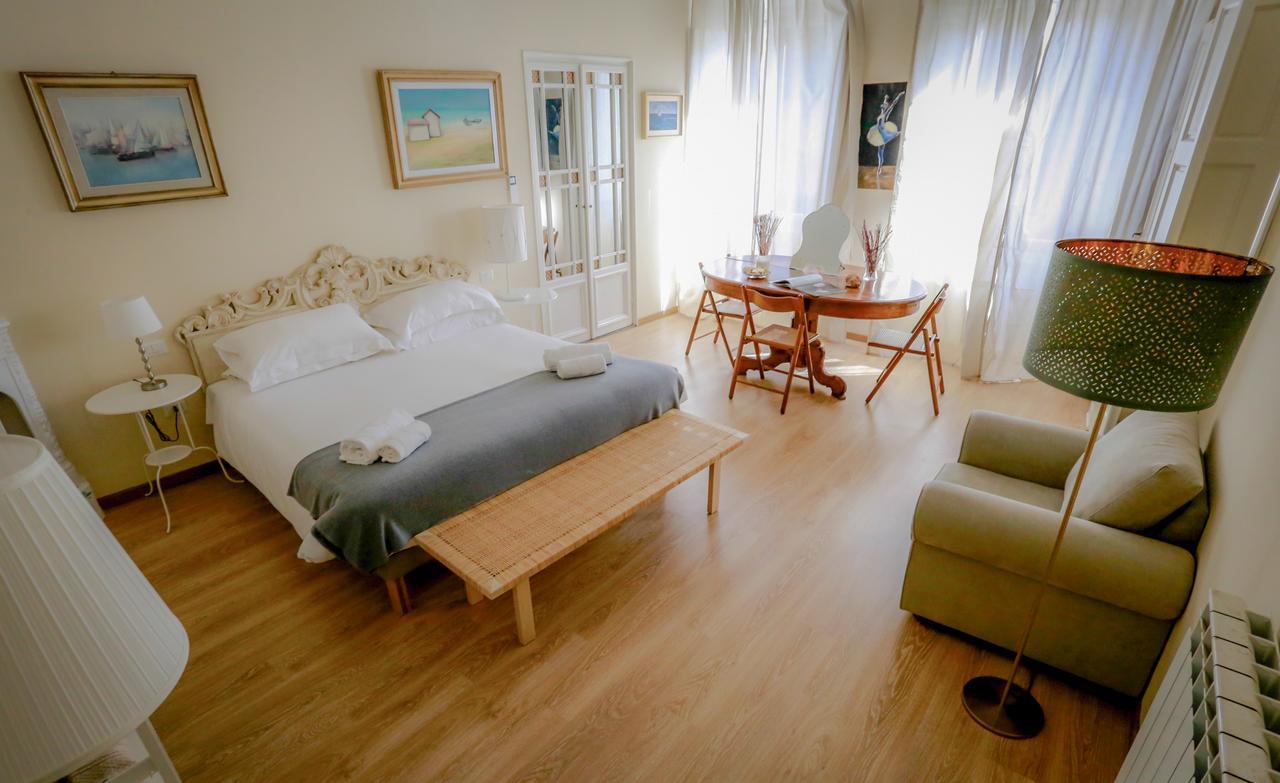 Acacia Firenze Apartments Artemisia-Angelica ภายนอก รูปภาพ